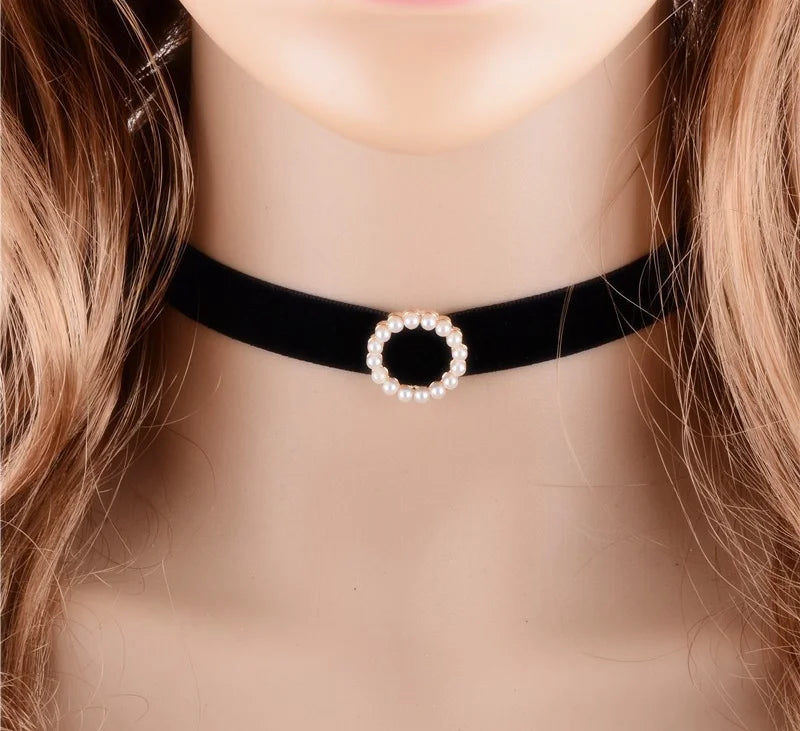 Vintage Velvet Pearl Choker Necklace Gothic