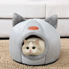 Winter Cozy Cave: Cat & Dog Bed