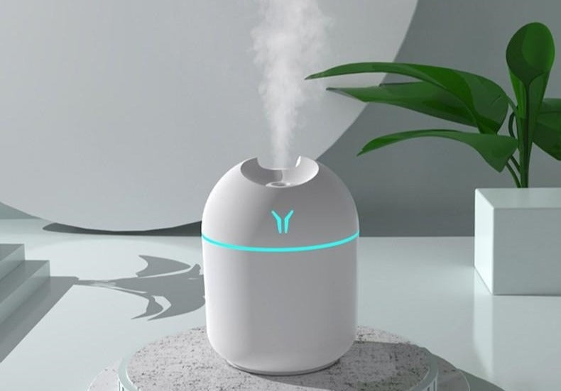 Mini Air Refresher - Modern, Mini Air Humidifier and Essential Oil Diffuser