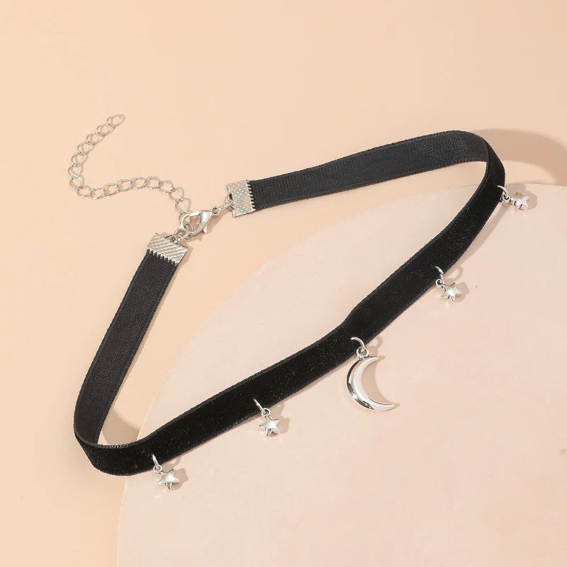 Vintage Velvet Pearl Choker Necklace Gothic